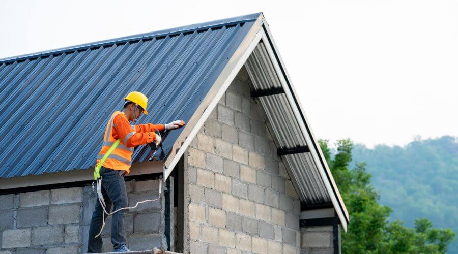 Professional residential roofers in Hayesville, IA
